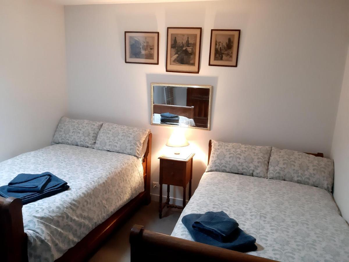 Wisteria Cottage Les Adjots المظهر الخارجي الصورة