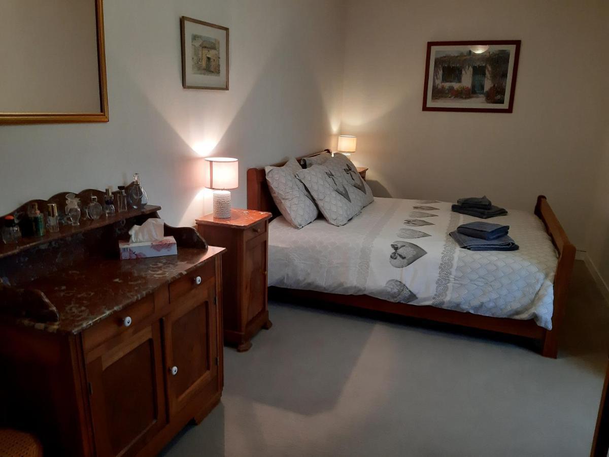Wisteria Cottage Les Adjots المظهر الخارجي الصورة